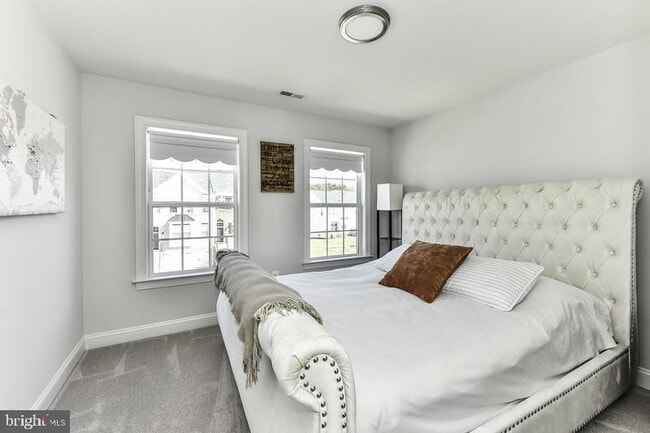 Building Photo - 15390 Ballerina Lp