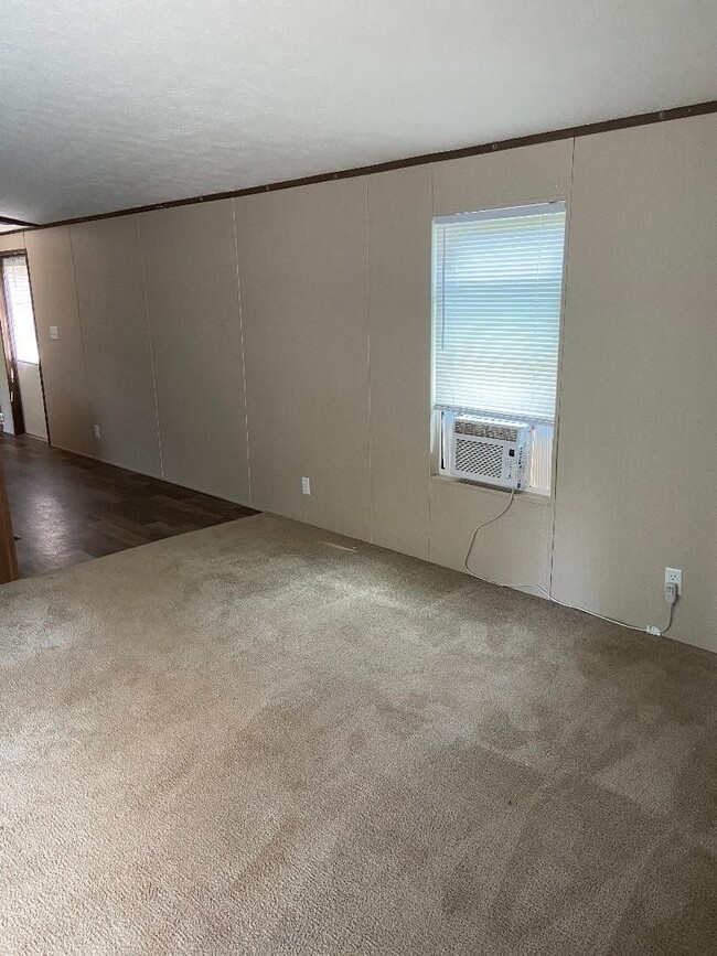 Building Photo - 2 BD/2 BA Trailer Home $1450 Pet Friendly and Students Welcome with Co-Signers-Available May 15th
