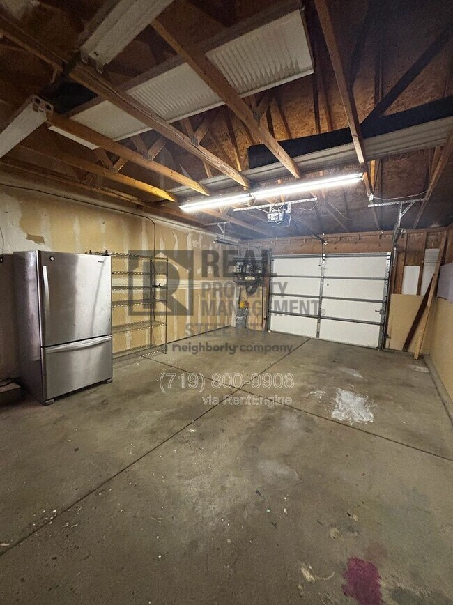Building Photo - 1612 Jerry Murphy Rd