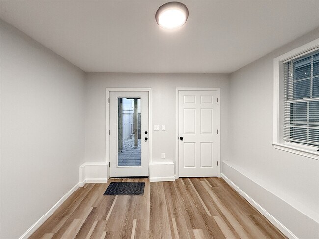 Building Photo - 29 Avon St