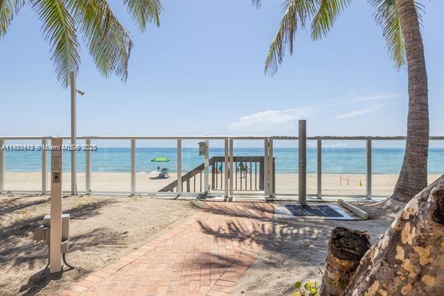 Building Photo - 3001 S Ocean Dr