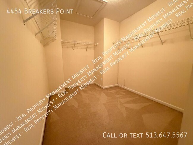 Building Photo - 4454 Breakers Point