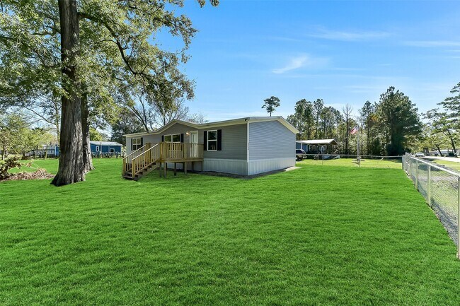 Building Photo - 25150 Faraway Ln