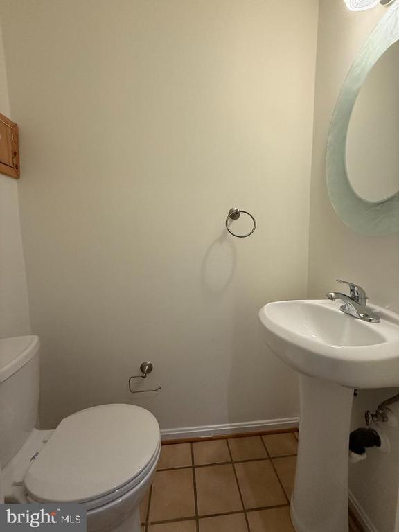 Building Photo - 11008 Saffold Way