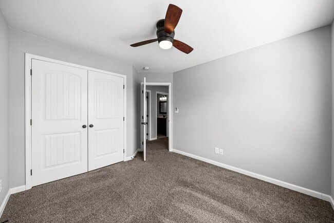 Building Photo - 1378 Dan Brown Dr