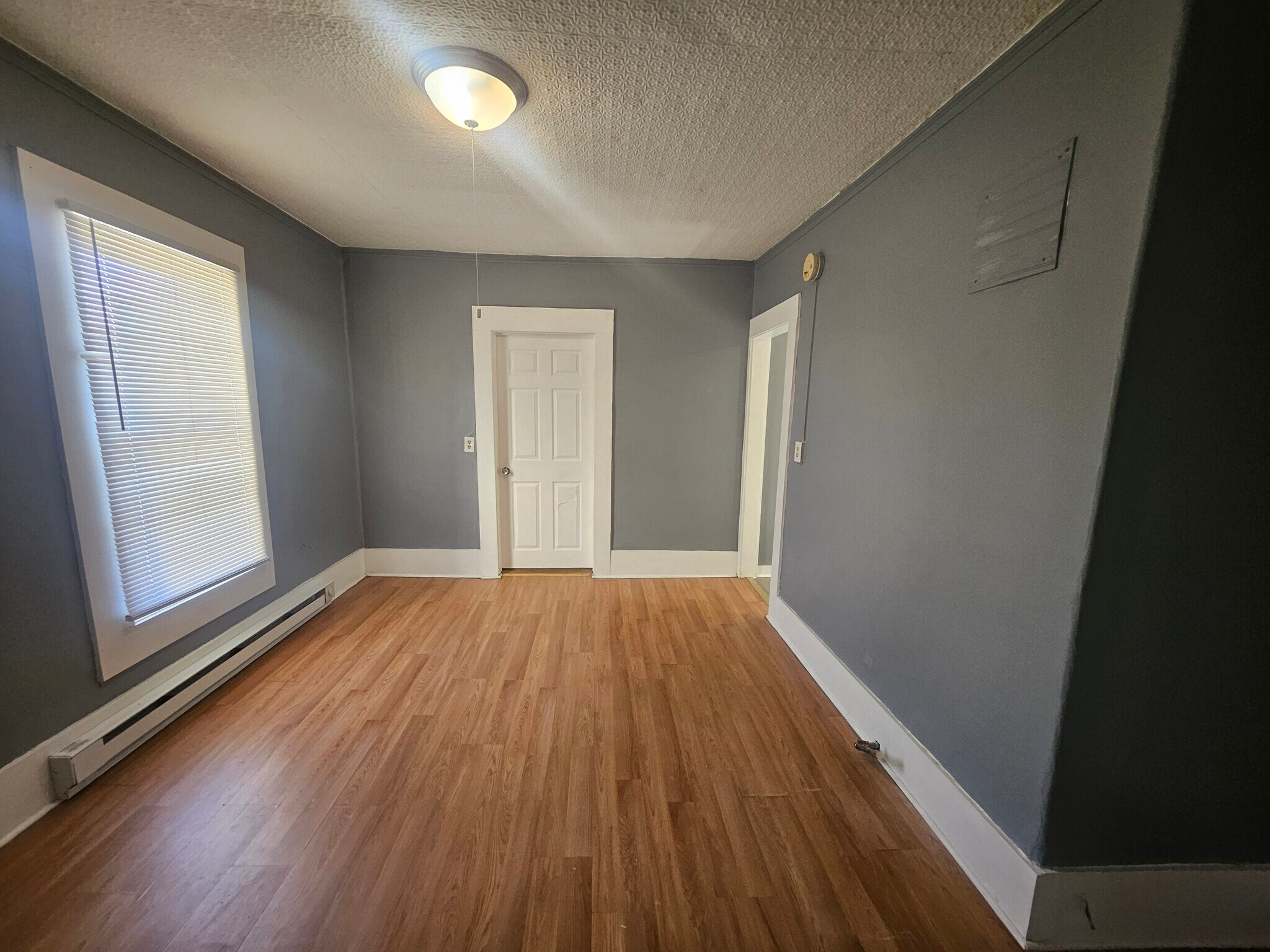 Building Photo - 287 Lake Ave