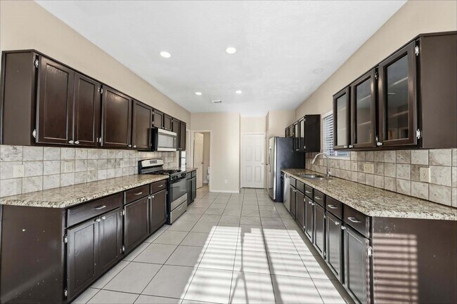 Building Photo - 1011 Wentworth Dr