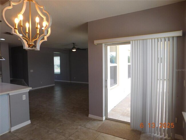 Building Photo - 3199 Turret Dr