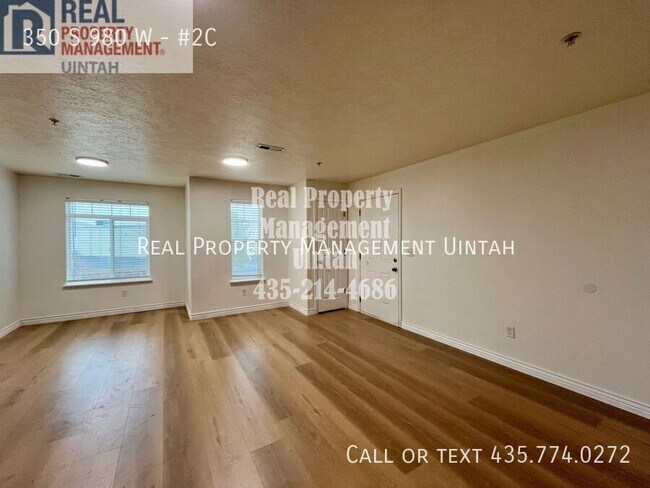 Building Photo - 980 350 S