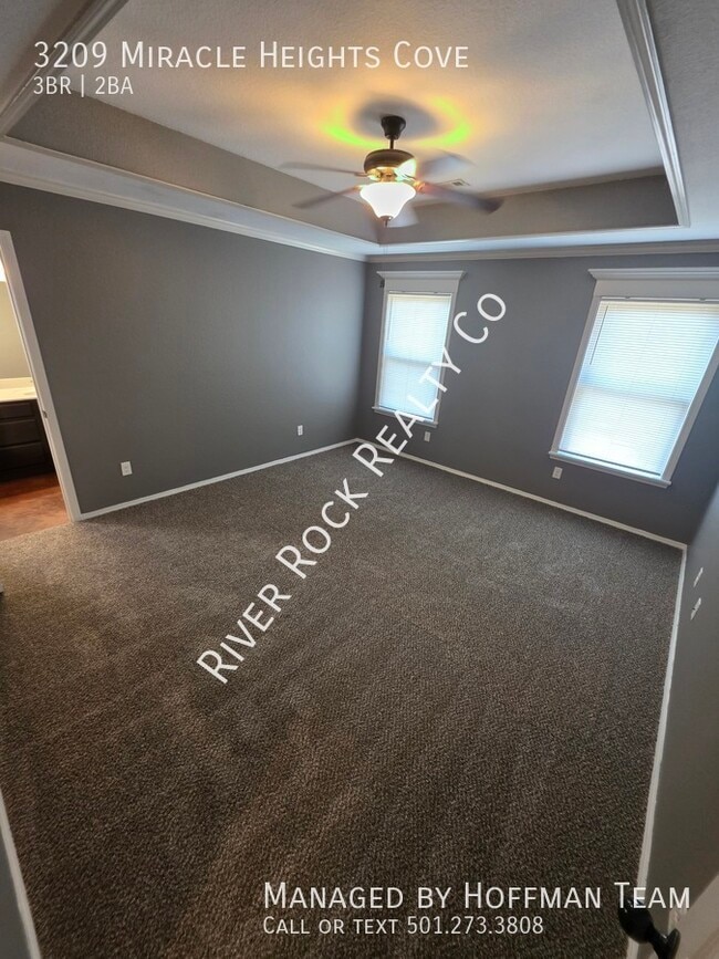 Building Photo - 3209 Miracle Heights Cove
