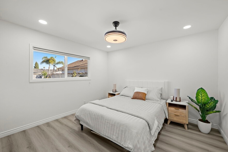 master bedroom - 5591 Heil Ave