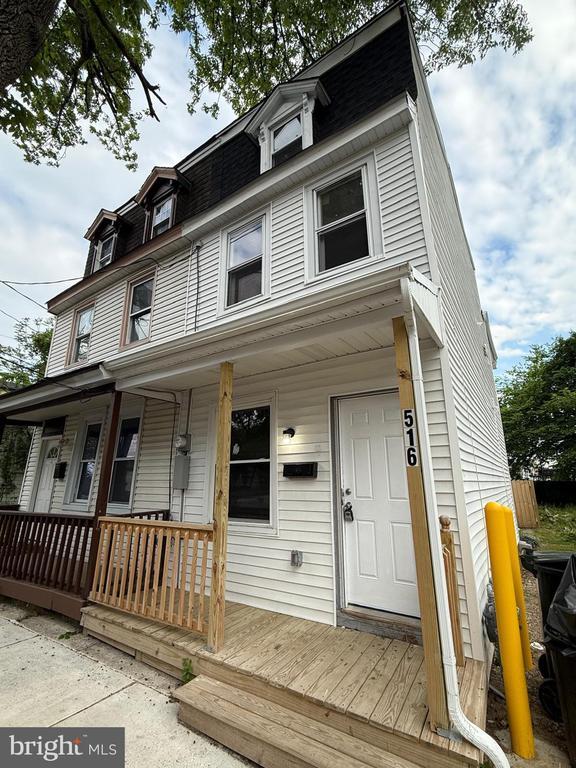 Building Photo - 516 Columbus Rd