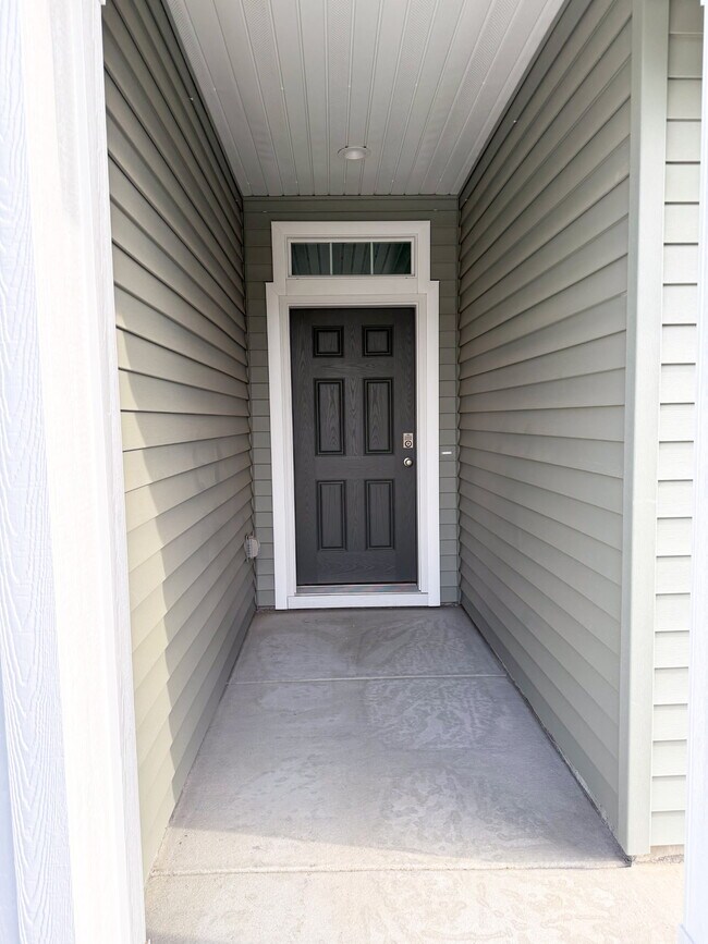 Building Photo - 1367 Silver Vly St