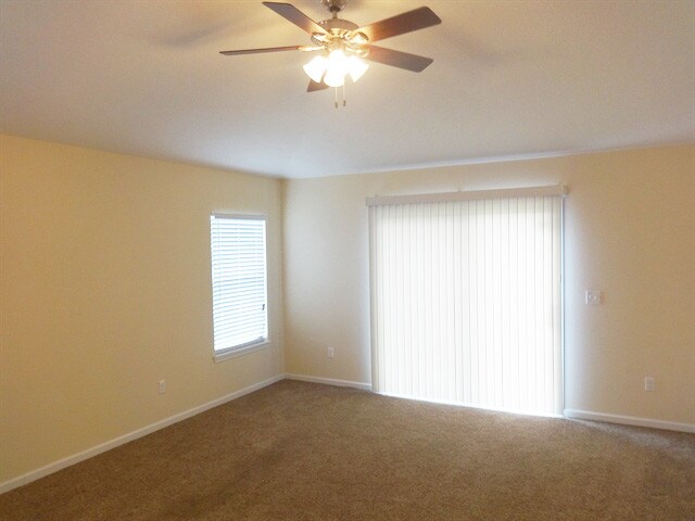 Building Photo - 5734 Village Pond Cir