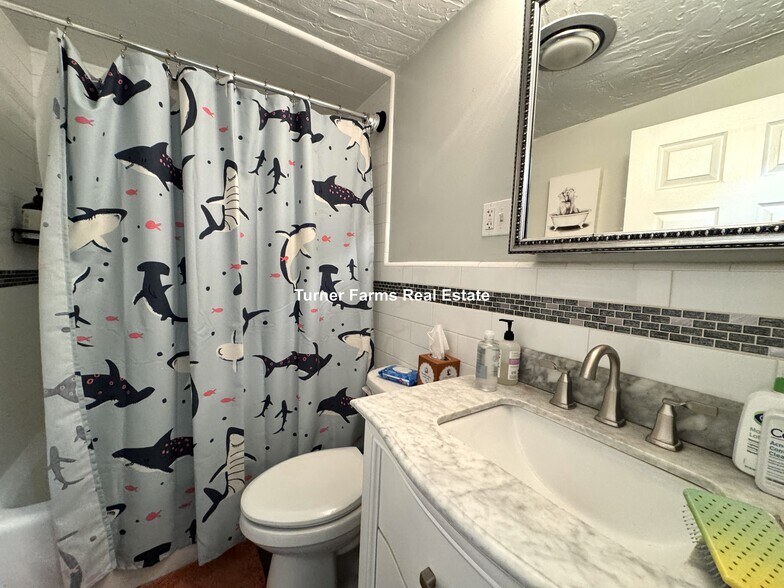 Building Photo - 91 Hudson St