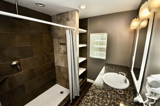 Building Photo - 6418 Treaschwig Rd