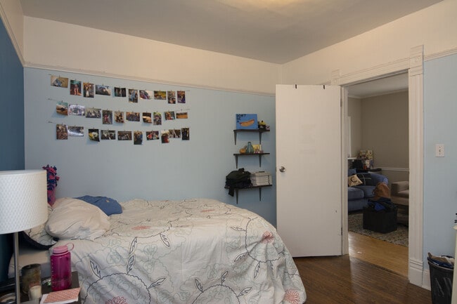 Building Photo - 1024 Foster St