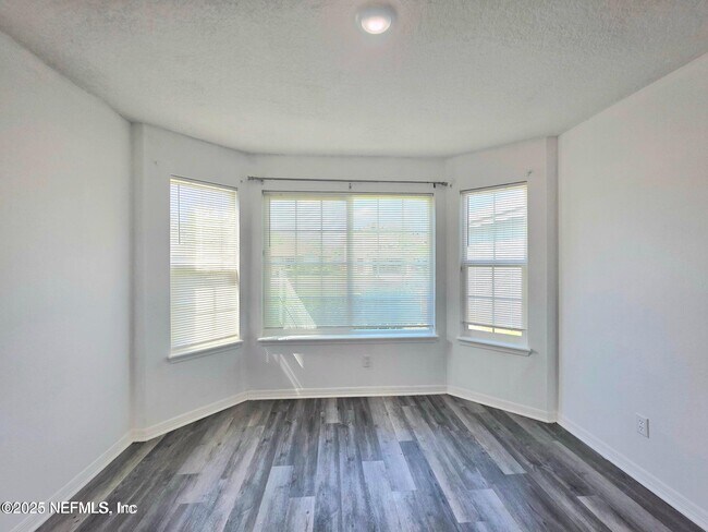 Building Photo - 6753 Newgate Cir E