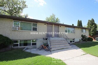 Building Photo - 397 Roosevelt Ave