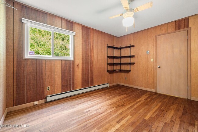 Building Photo - 37 Windsor Ln