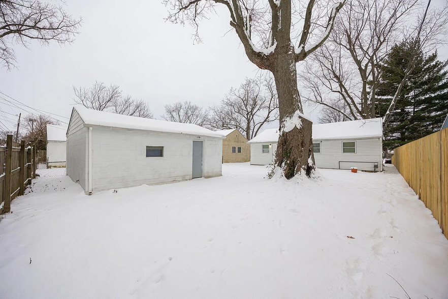 Building Photo - 1134 S Hampton Rd