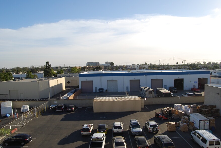 Building Photo - 789 Leeward Way