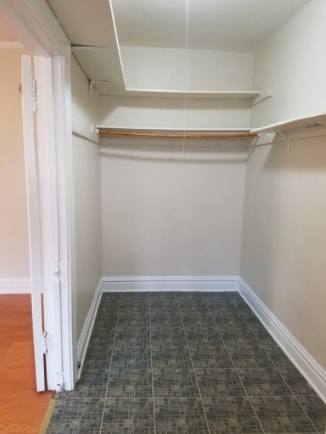 Building Photo - 1333 W Birchwood Ave