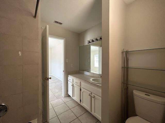 Building Photo - 1011 Sapphire St