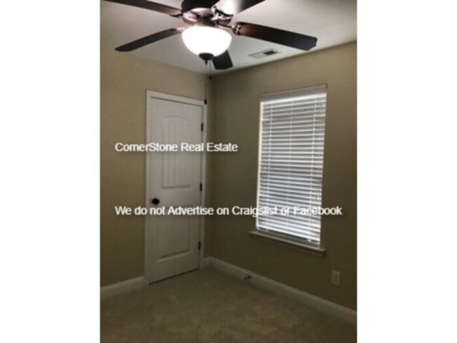 Building Photo - 440 Wood Point Dr