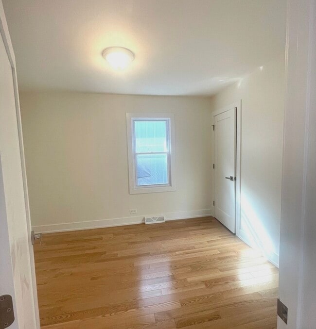 Building Photo - 26073 W Grand Ave