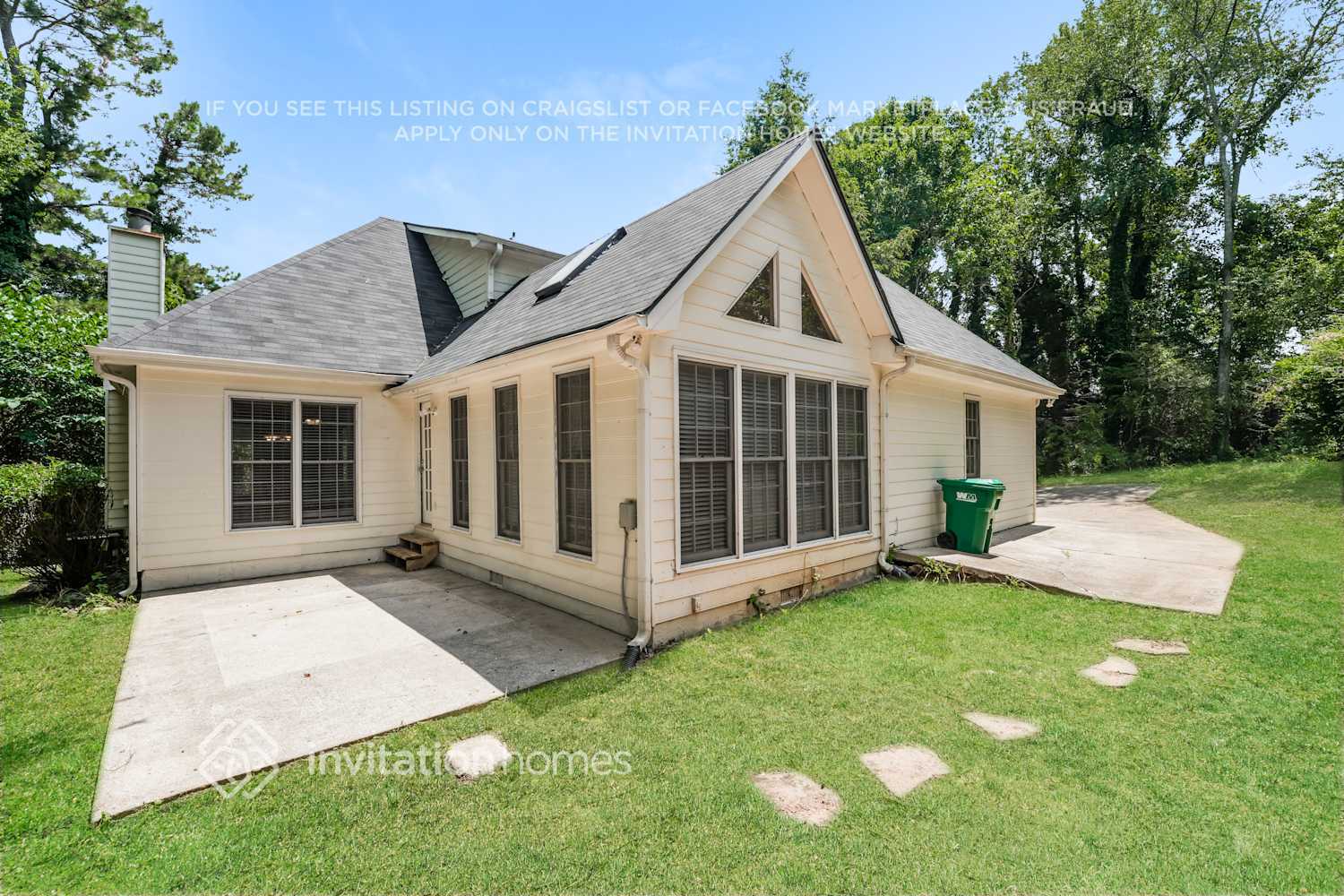 Building Photo - 500 Clear Lake Ln