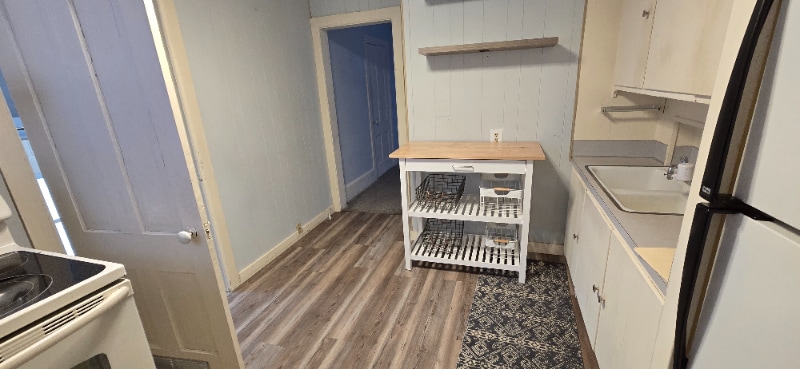 Building Photo - 724 N Evans St