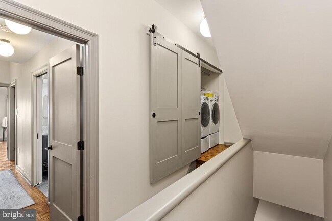 Building Photo - 3 Willings Alley