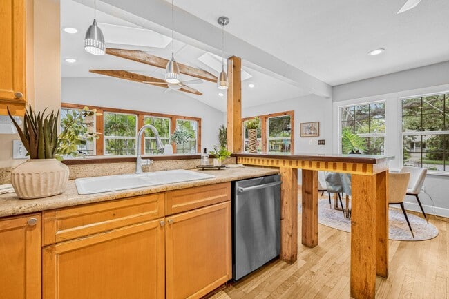 Building Photo - 106 OSE Rentals LLC