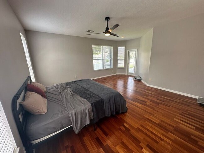 Building Photo - Beautiful 4 Bed 3 Bath Home in Sanford!