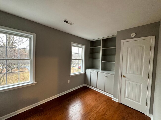 Building Photo - Beautiful Home in Campbell County