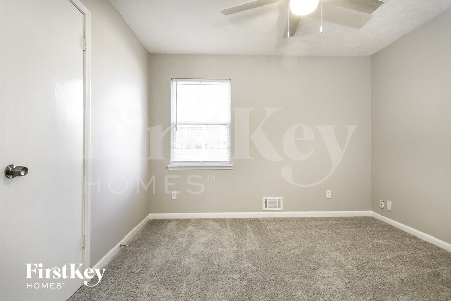 Building Photo - 334 Spring Ridge Dr