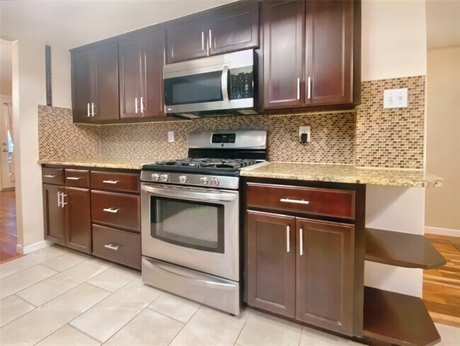 Building Photo - 8303 Alabama Dr