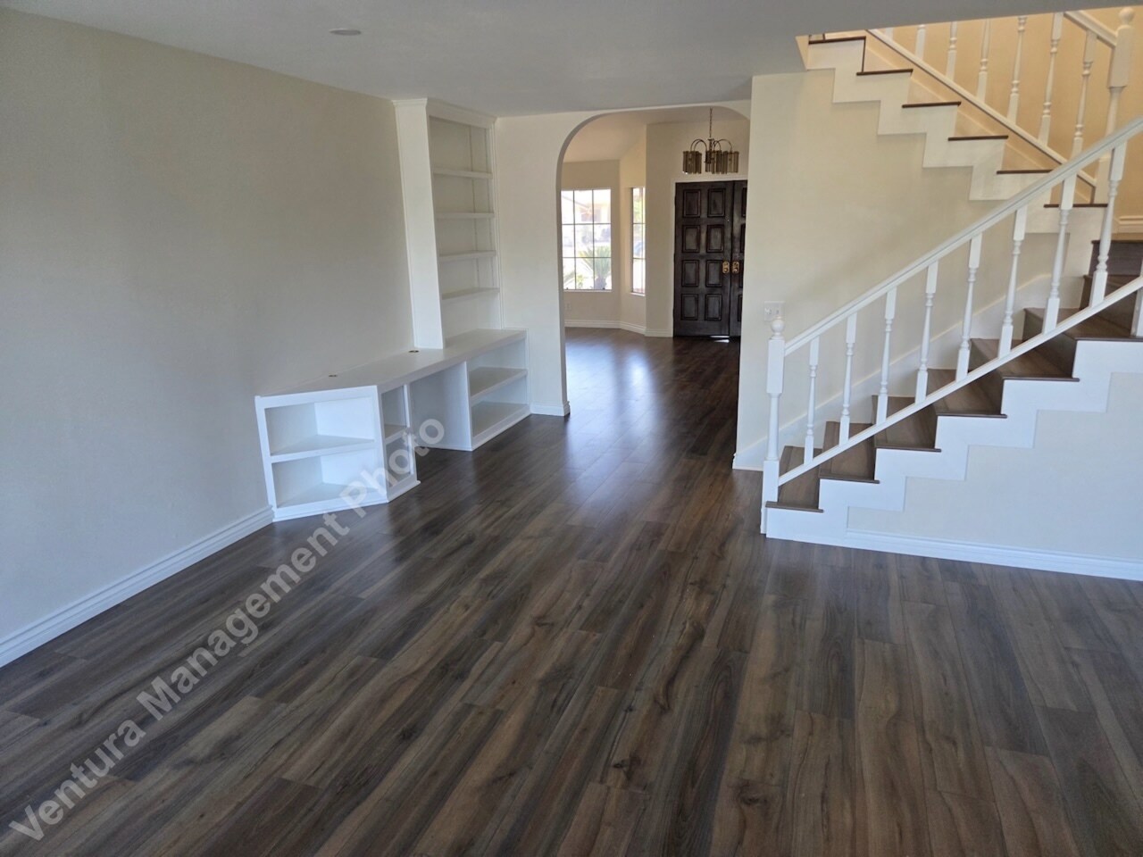 Building Photo - 725 Azure Hills Dr