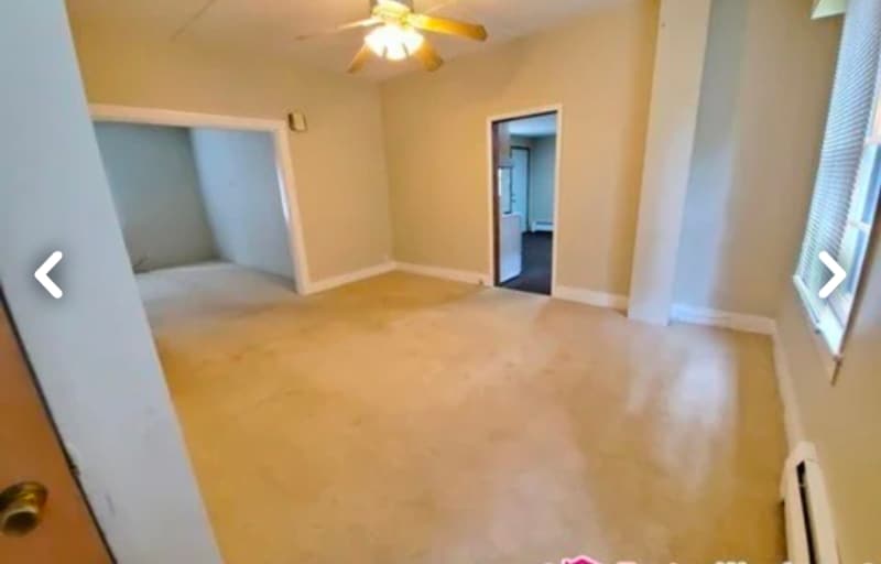 Building Photo - 627 7th Ave S