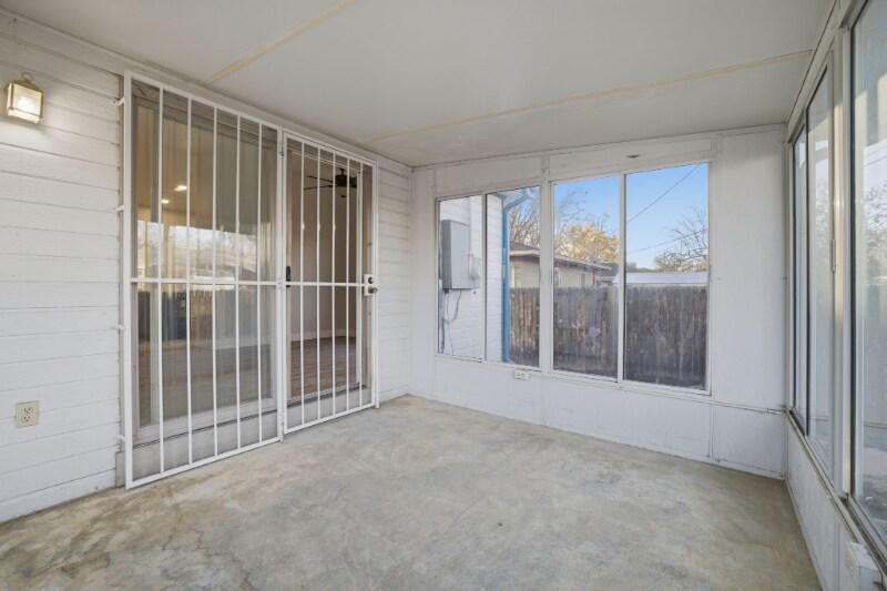 Building Photo - 5531 W Louisiana Ave