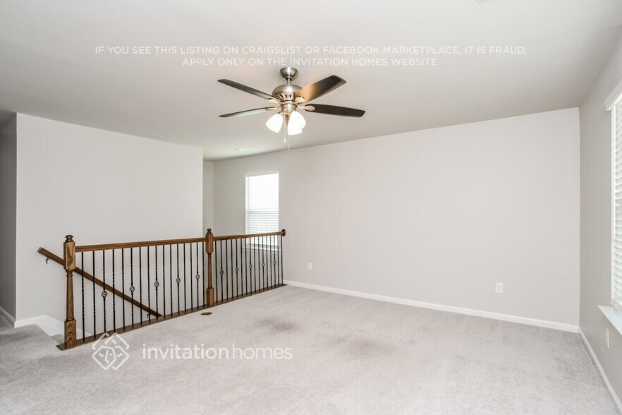 Building Photo - 16846 Cozy Cove Rd