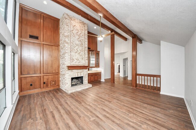 Building Photo - 1023 Oyster Bay Dr