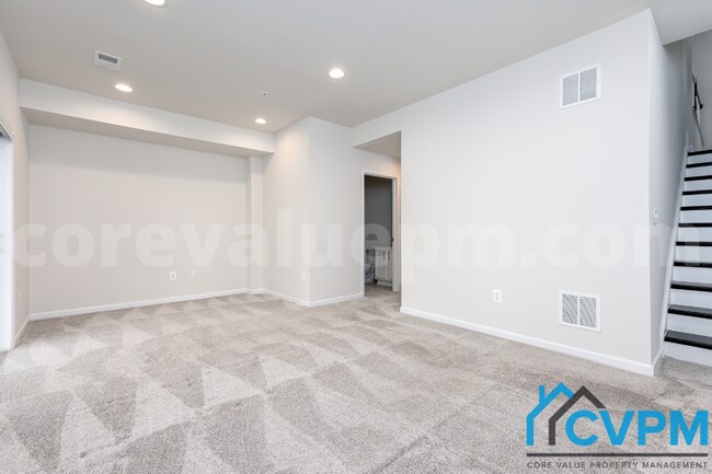Building Photo - 7772 Willow Oak Ct