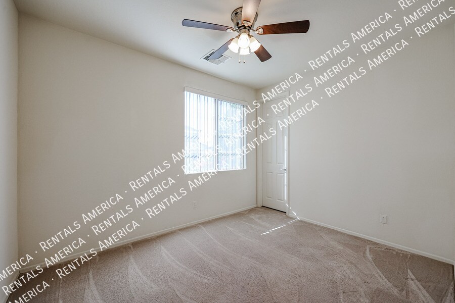 Building Photo - 15734 W McKinley St