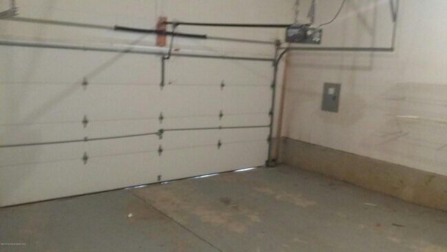 Building Photo - 388 Harrier Dr