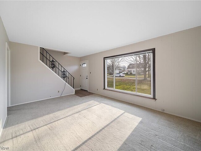 Building Photo - 26491 Shirley Ave