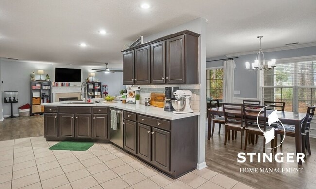 Building Photo - 196 Cotton Field Ln E