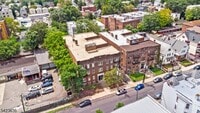 Building Photo - 16 Irving Ave