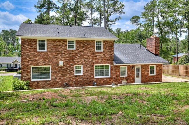 Building Photo - 986 Campbellton Dr